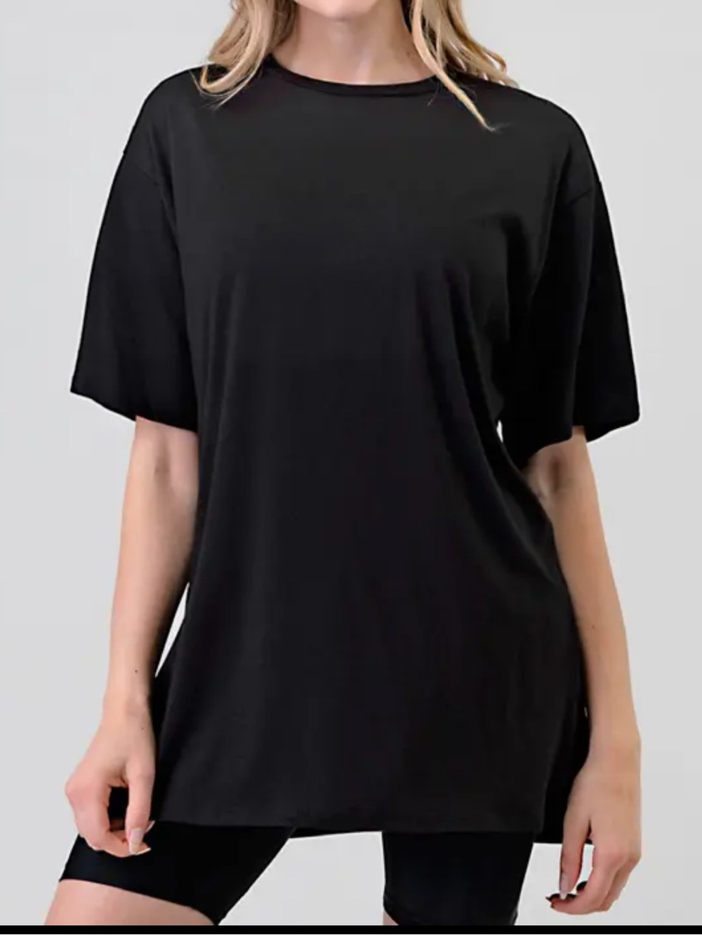 ShopEvelynne Black Relaxed Crewneck Tee